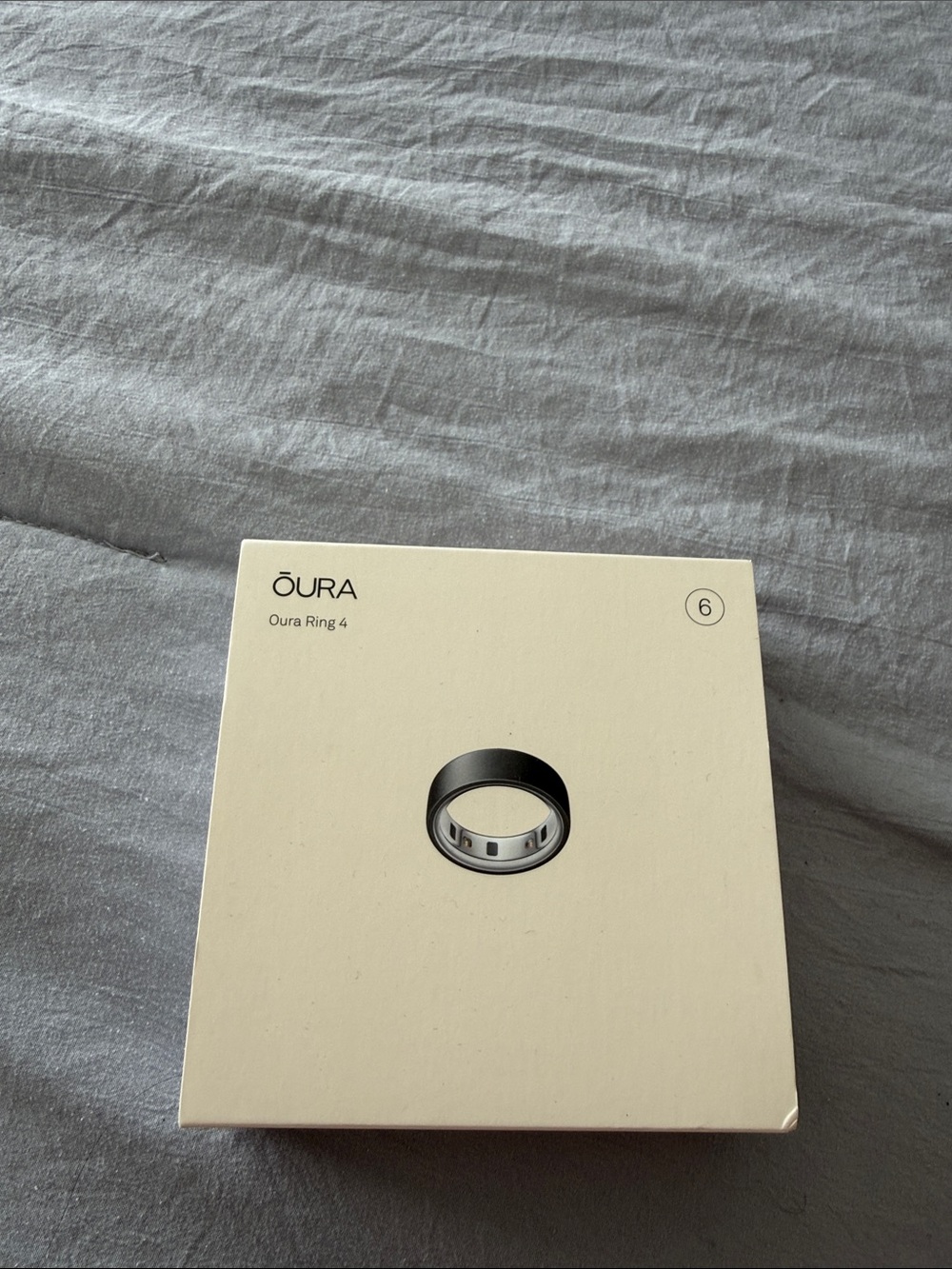 Oura Ring 4 - stealth size 6 brand new